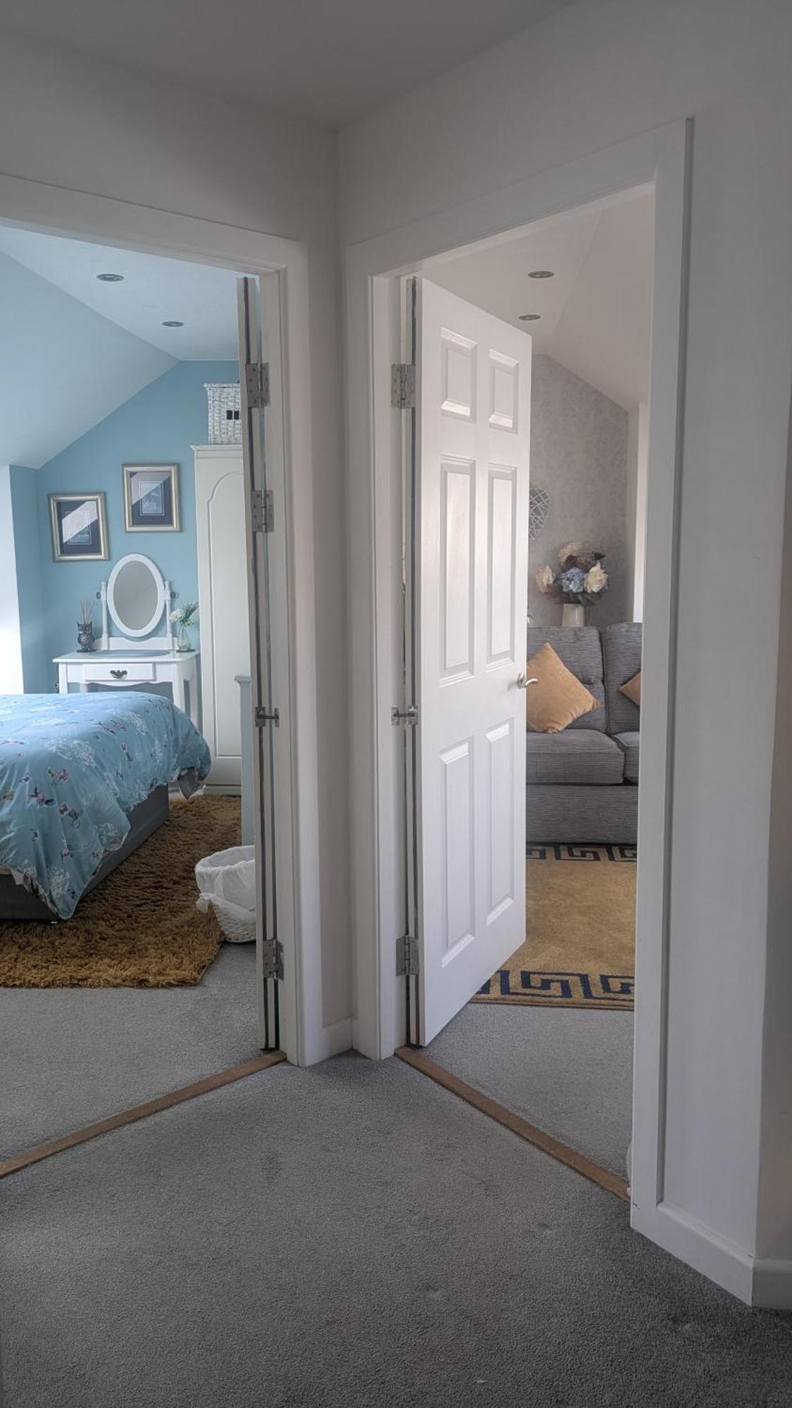 Village Life- Private Attic Suite - Living Room, Bedroom And Bathroom Newtown St Boswells Dış mekan fotoğraf